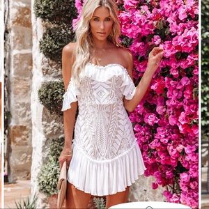 Vici Dress - Bouquet Toss Lace Off the shoulder